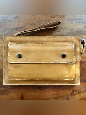 Vintage R.O.N.A. Go Anywhere Tan Leather Wristlet